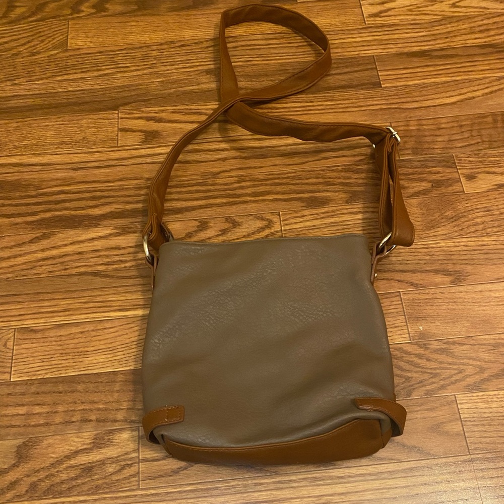 Purse - Picture 3 of 3